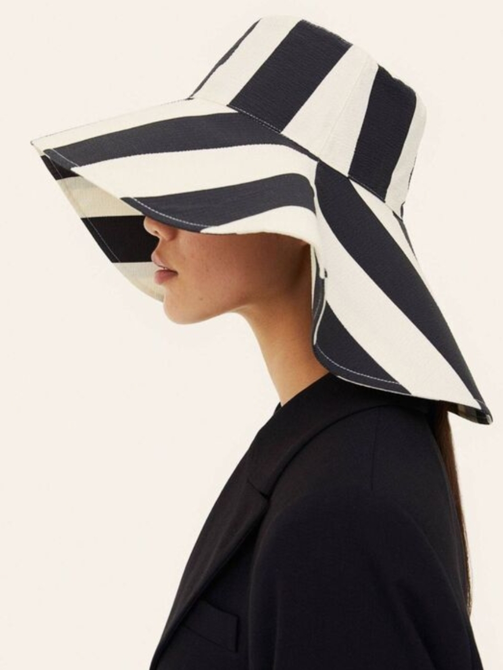 Seersucker bucket hat, H&M